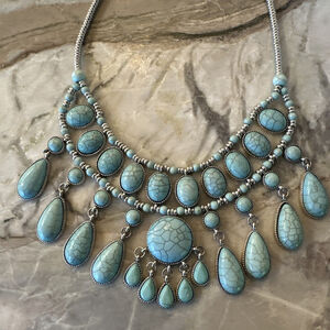 Vtg TURQUOISE Color Stone Tribal Native Boho Necklace Southwest SilverTone Bead